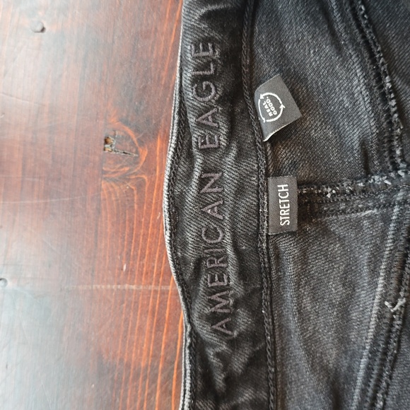 American Eagle Outfitters Black Stretch Denim Mom Shorts US 0 - Picture 2 of 4
